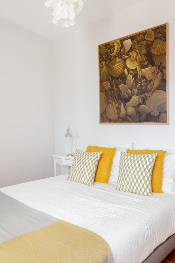 Amazing Rooftop Terrace With River And Historic City View 4 Bedrooms 4 Bathrooms Ac 19Th Century Building Chiado リスボン エクステリア 写真