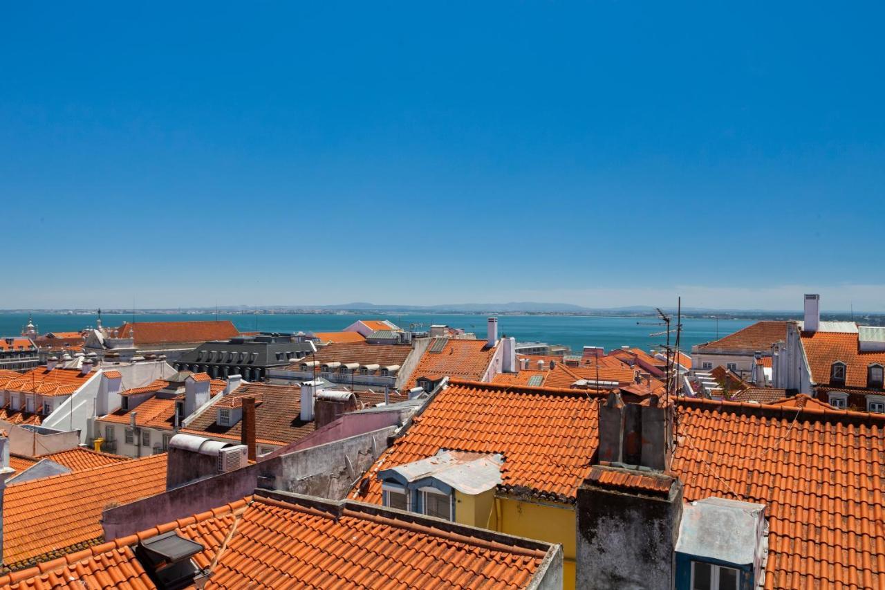 Amazing Rooftop Terrace With River And Historic City View 4 Bedrooms 4 Bathrooms Ac 19Th Century Building Chiado リスボン エクステリア 写真